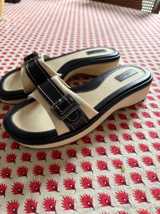 Never worn L.L. Bean Beige and Black Buckle Slide Mules - Picture 6 of 7